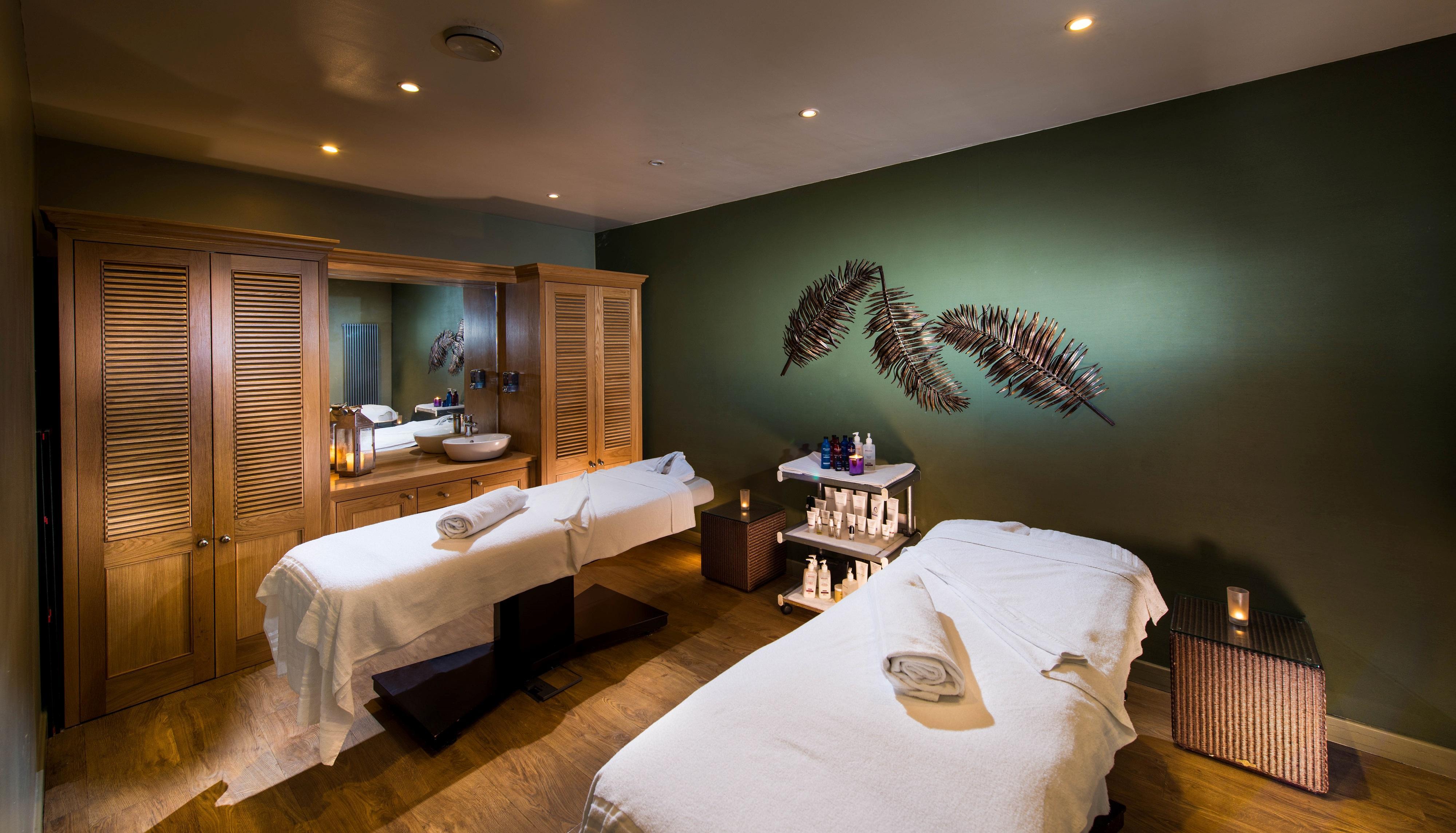 Chevin Country Park Hotel & Spa Otley  Exterior photo